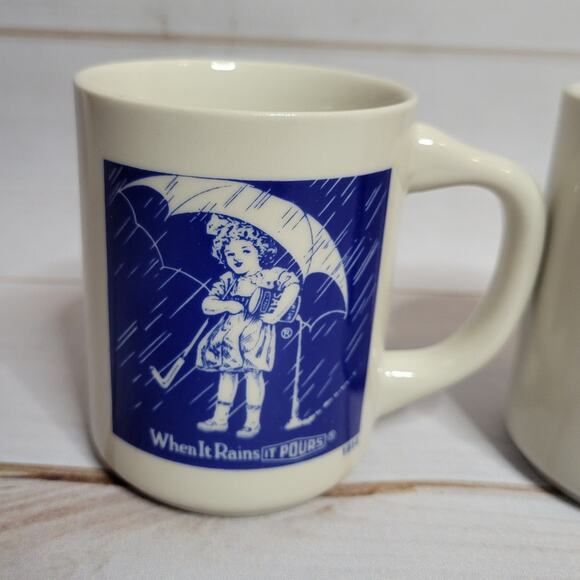 Vintage Morton Salt Mugs 1914 1921 1956 and 1968 - When It Rains It Pours - Picture 3 of 7